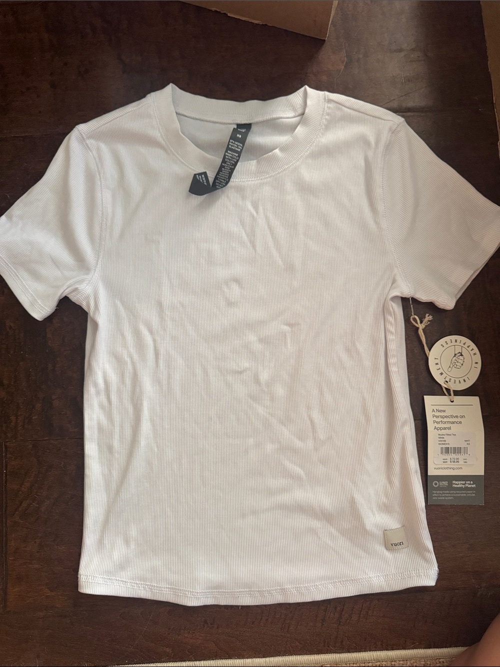 Vuori Women’s White Crew Neck Ribbed Performance T-Shirt NWT
